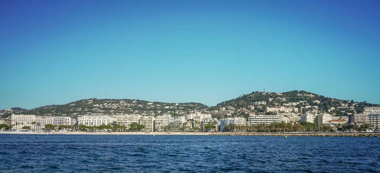 Blvd De La Croisette 82A, Cannes, La Reale Apartment